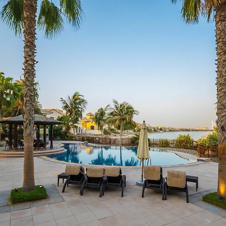 Yanjoon Holiday Homes - Palm Jumeirah Frond A Villas Dubaj Zewnętrze zdjęcie